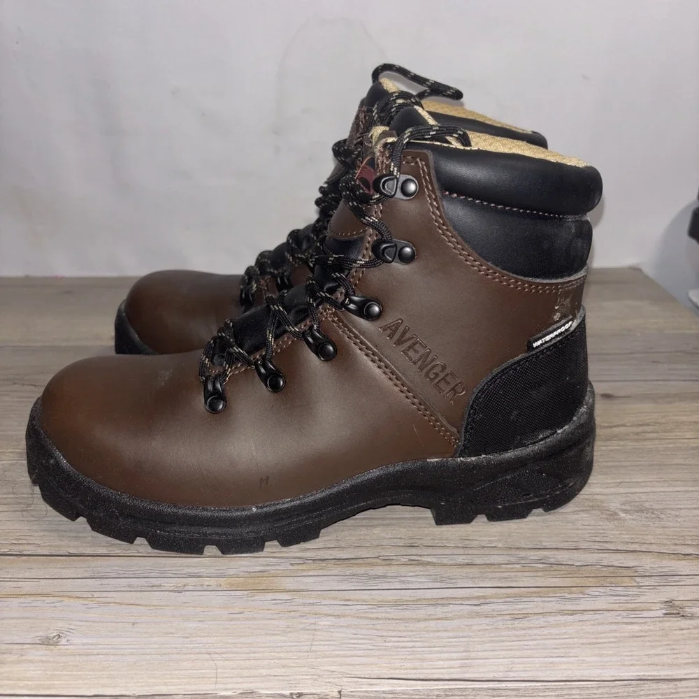 Men's 7 EE Avenger Brown Ankle Waterproof Work Boot Steel ToeA8225 Builder ST